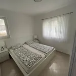 Tole Podaca