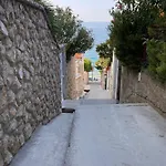 Nyaraló Tole *