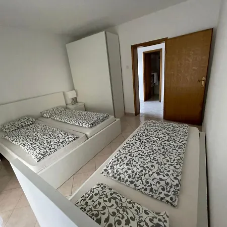 Ferienhaus Tole Podaca