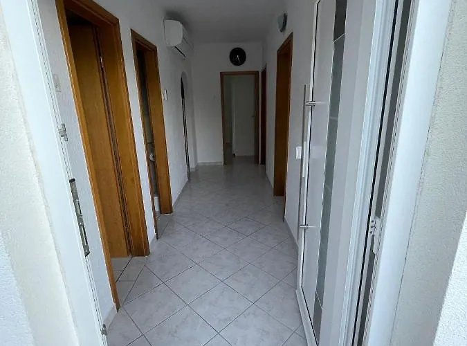 بيت للعطل Tole